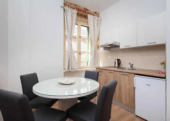Lux Cindro In Center Apartman